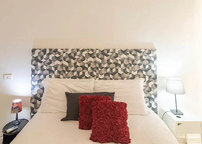 ゲストハウス ラ カーサ ディ アミー ローマ