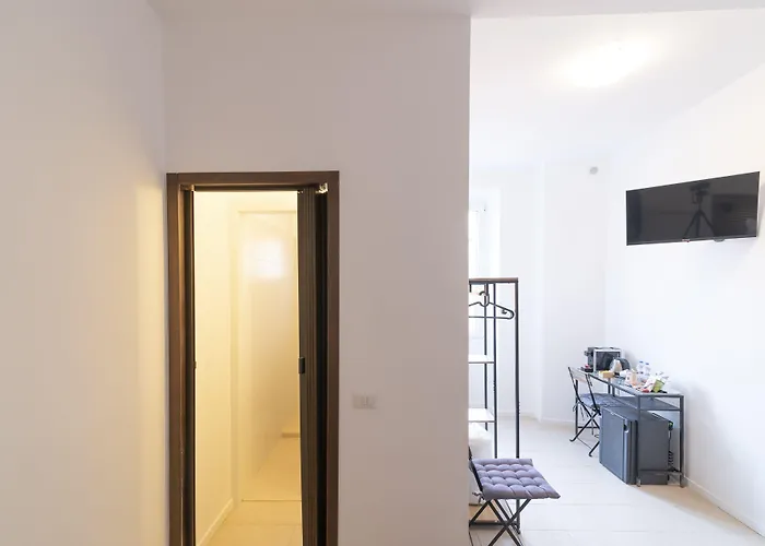 ゲストハウス ラ カーサ ディ アミー ローマ